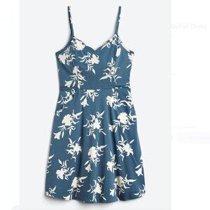 41 Hawthorn Beatriz Scallop Detail Dress